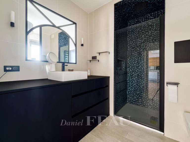 Apartment Suresnes - 4 bedrooms - 115m²