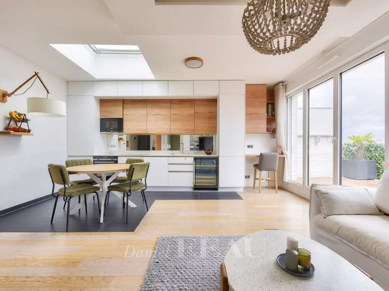 Apartment Suresnes - 4 bedrooms - 115m²