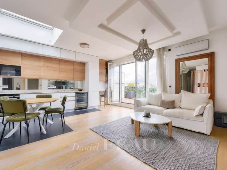 Apartment Suresnes - 4 bedrooms - 115m²