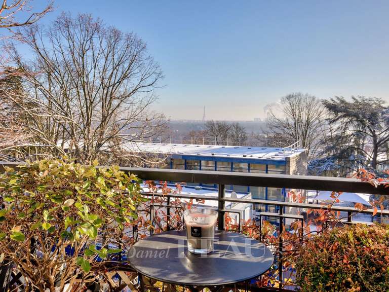 Appartement Suresnes - 3 chambres - 109m²