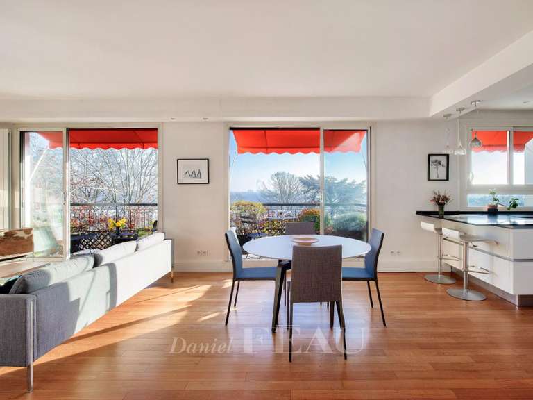 Appartement Suresnes - 3 chambres - 109m²