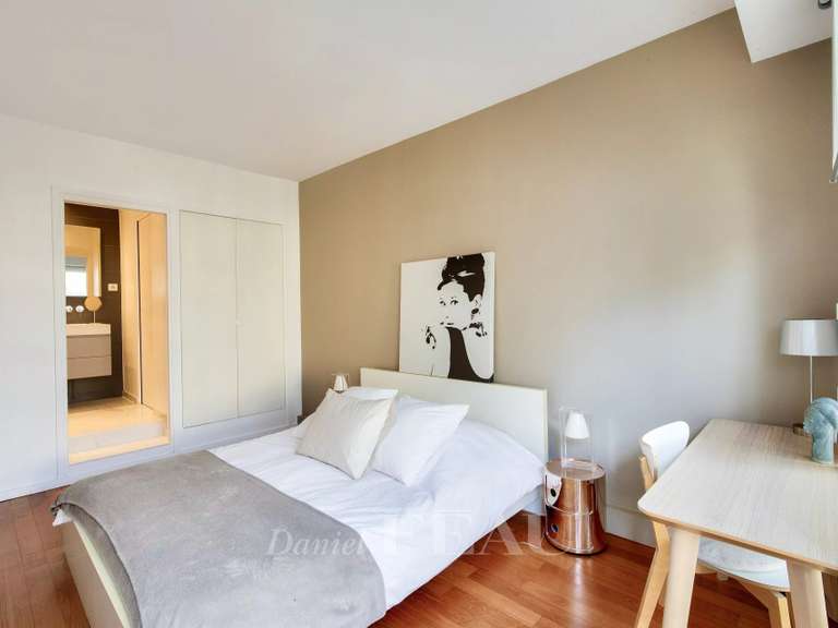 Appartement Suresnes - 3 chambres - 109m²