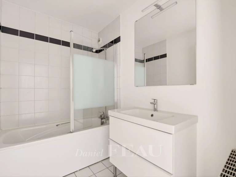 Appartement Suresnes - 3 chambres - 97m²