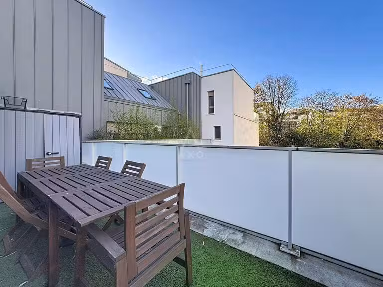 Appartement Suresnes - 3 chambres