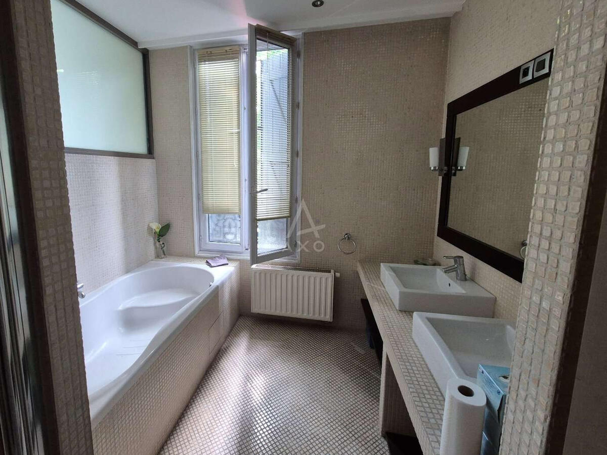 House Suresnes