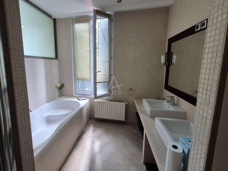House Suresnes - 3 bedrooms