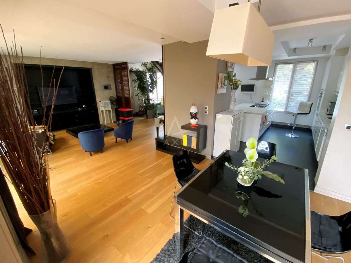 Maison Suresnes