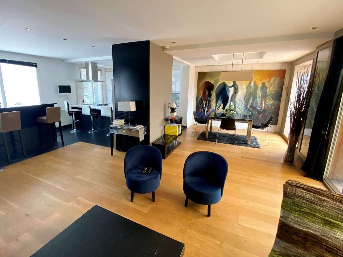 Maison Suresnes