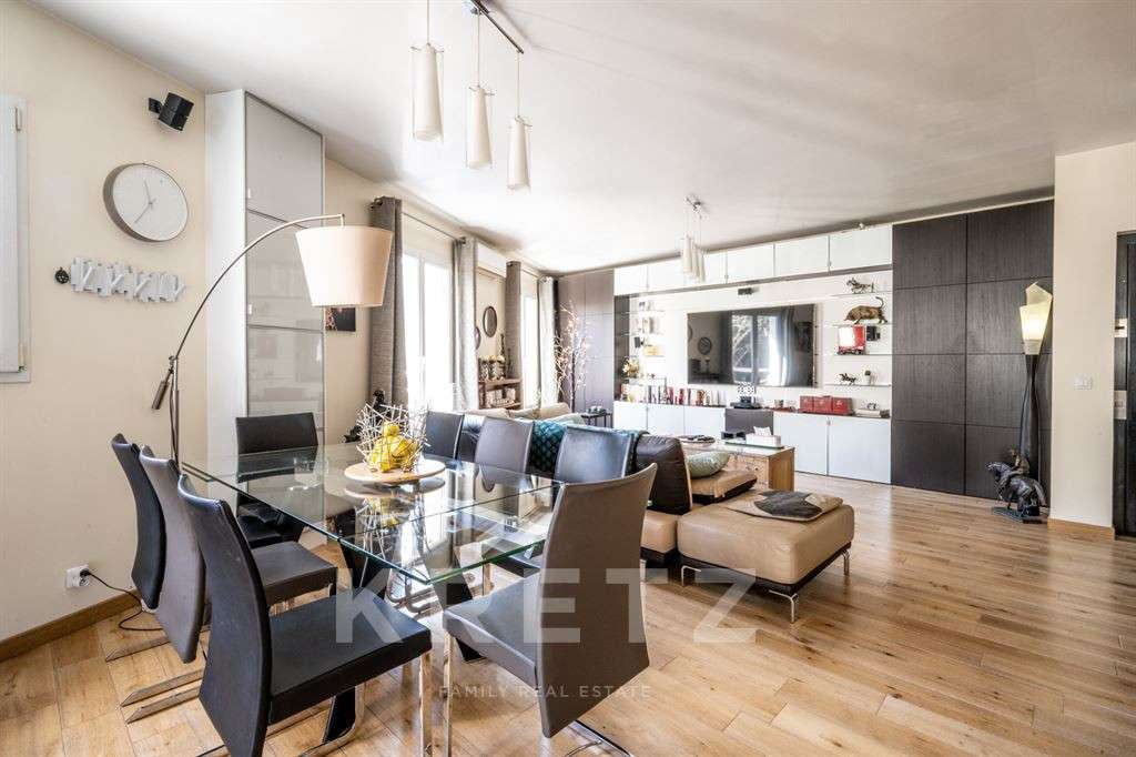 Maison Suresnes