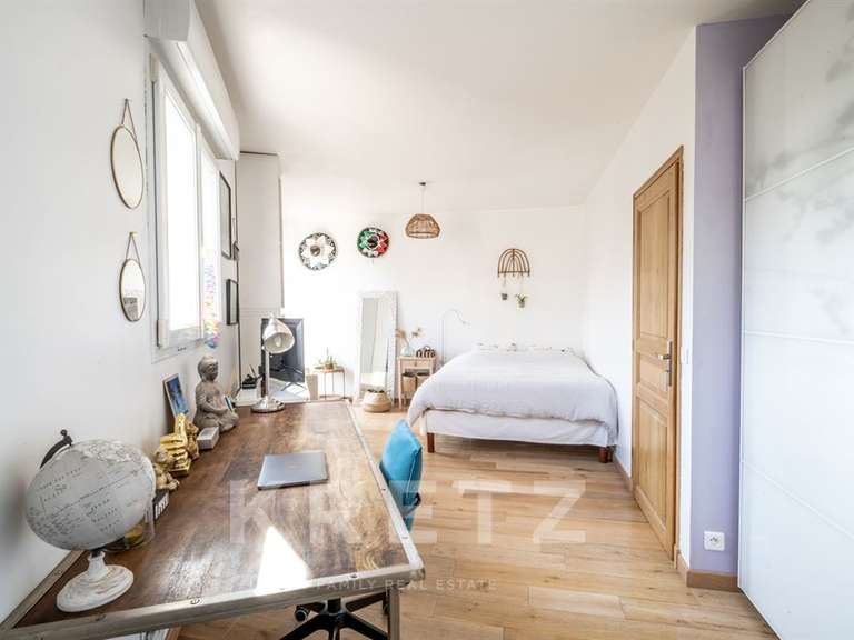 Maison Suresnes - 5 chambres - 298m²
