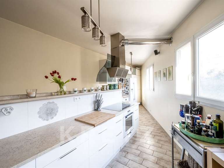 House Suresnes - 5 bedrooms - 298m²