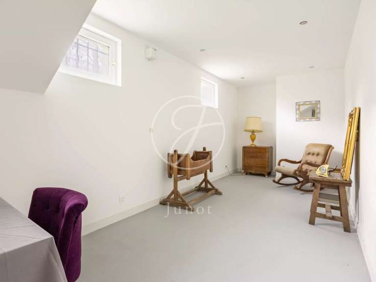 Maison Suresnes - 4 chambres - 296m²