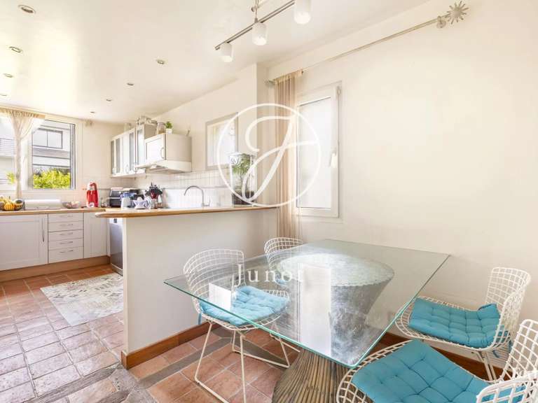 Maison Suresnes - 4 chambres - 296m²