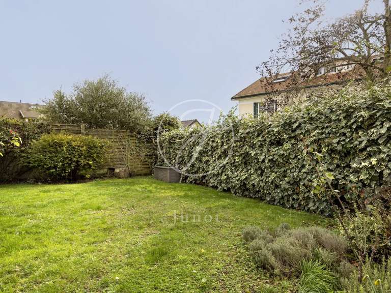 Maison Suresnes - 4 chambres - 296m²