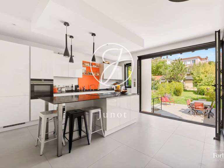 Maison Suresnes - 5 chambres - 232m²