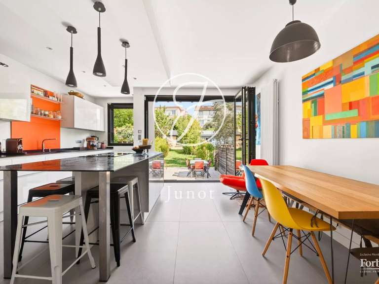 Maison Suresnes - 5 chambres - 232m²