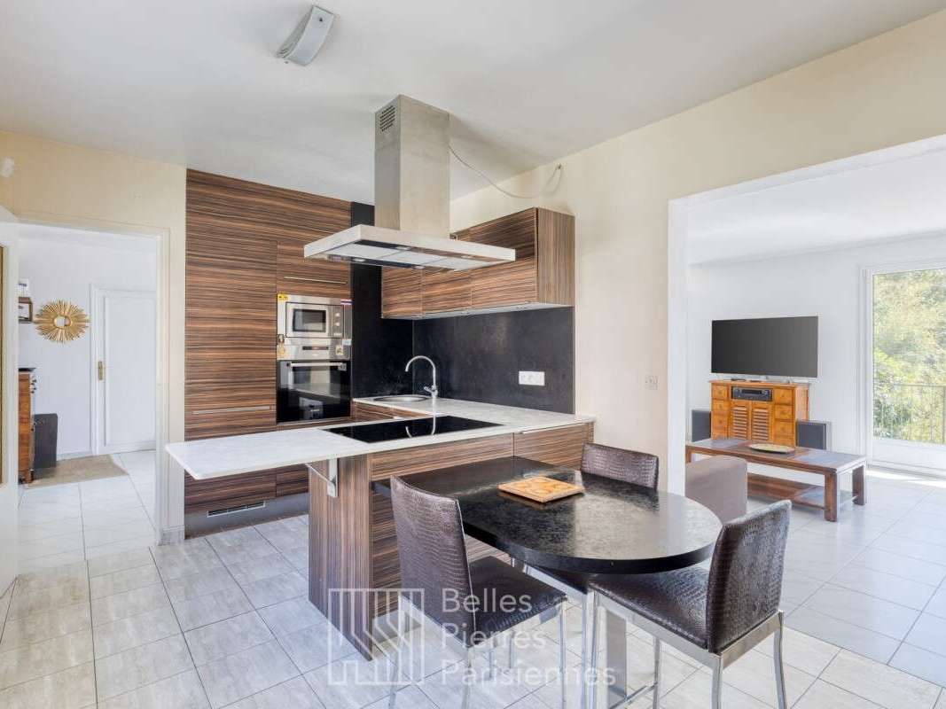 Maison Suresnes