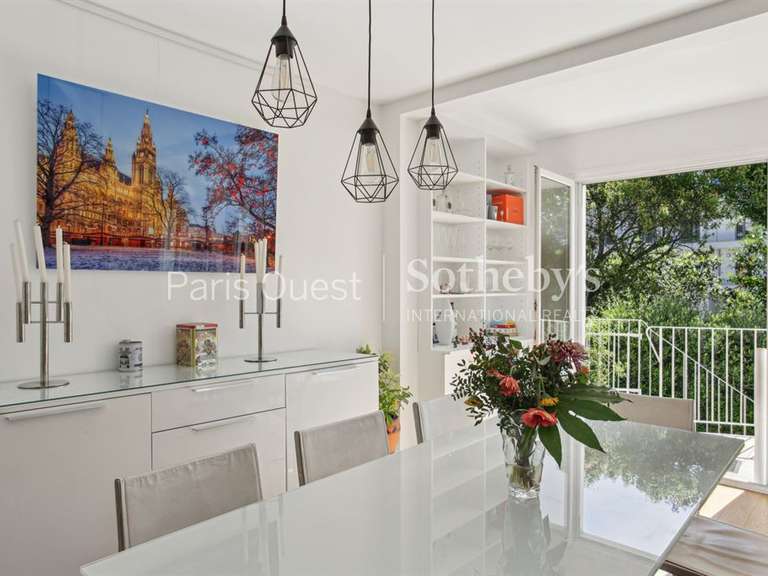Maison Suresnes - 4 chambres - 192m²