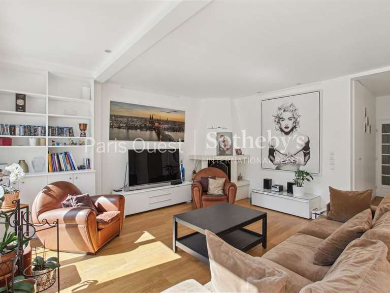 Maison Suresnes - 4 chambres - 192m²