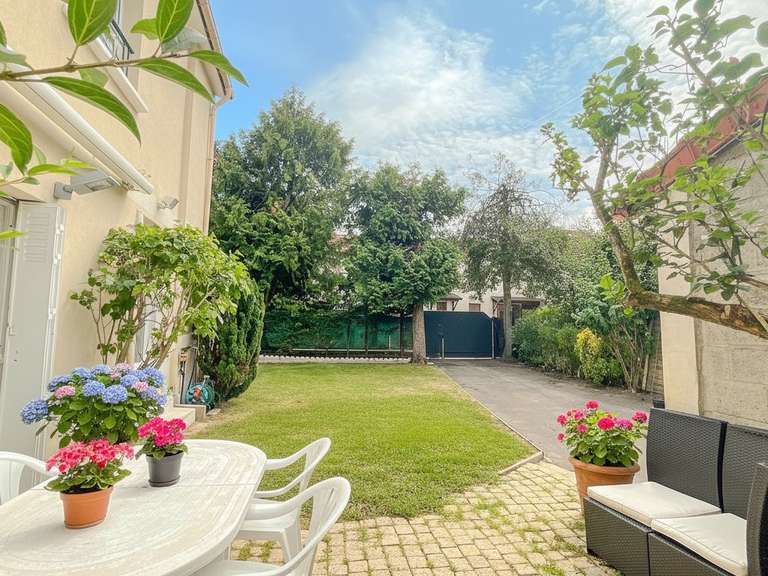 Maison Suresnes - 5 chambres - 149m²