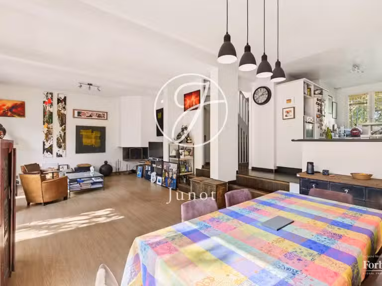 Maison Suresnes - 4 chambres - 260m²