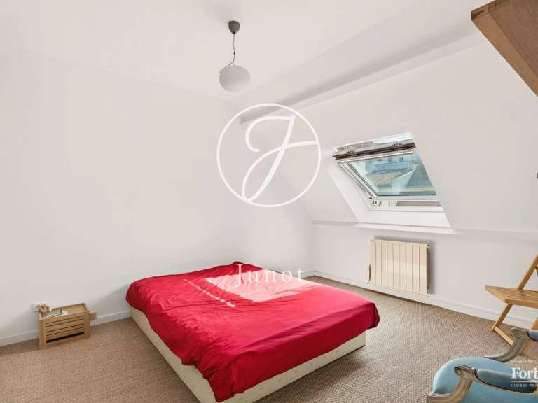 Maison Suresnes - 4 chambres - 260m²