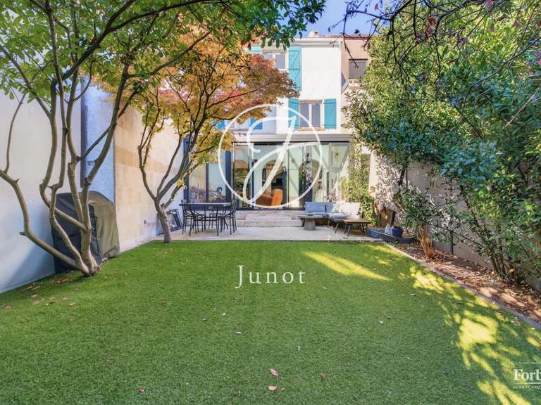 Maison Suresnes - 4 chambres - 210m²