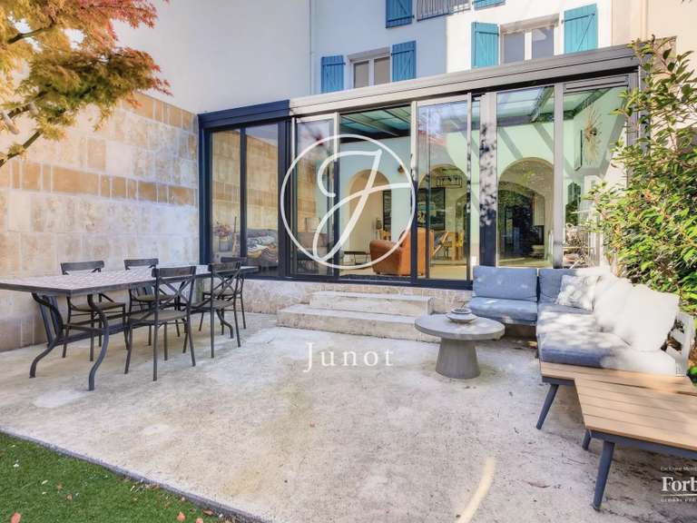 Maison Suresnes - 4 chambres - 210m²