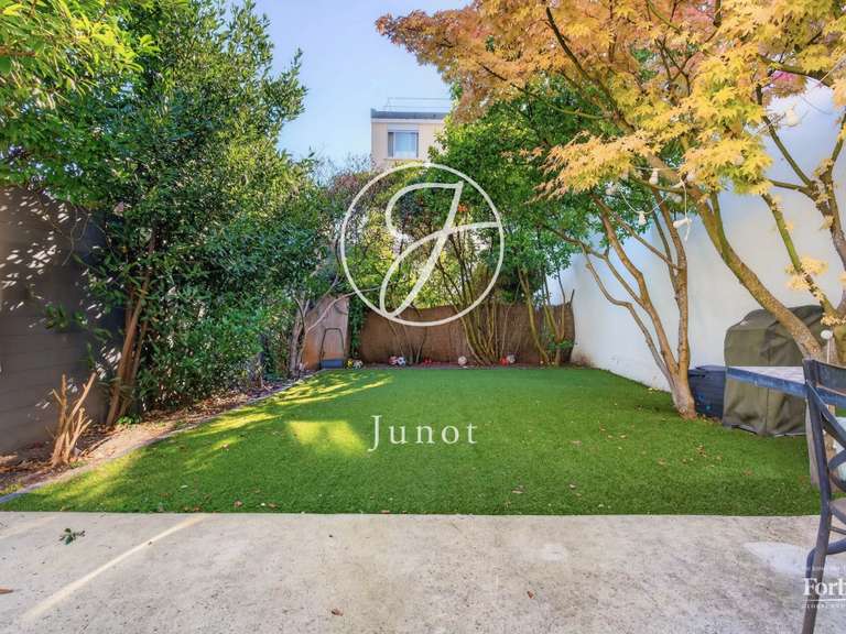 Maison Suresnes - 4 chambres - 210m²