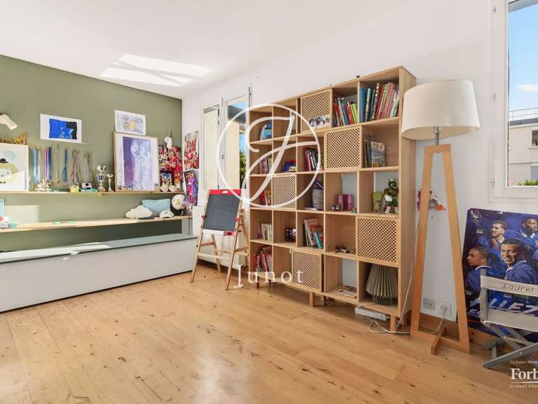 Maison Suresnes - 4 chambres - 210m²