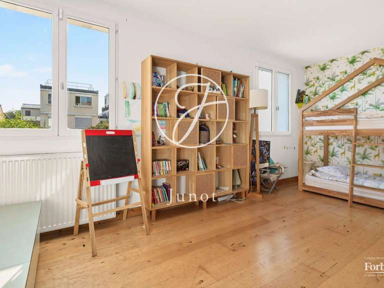Maison Suresnes - 4 chambres - 210m²