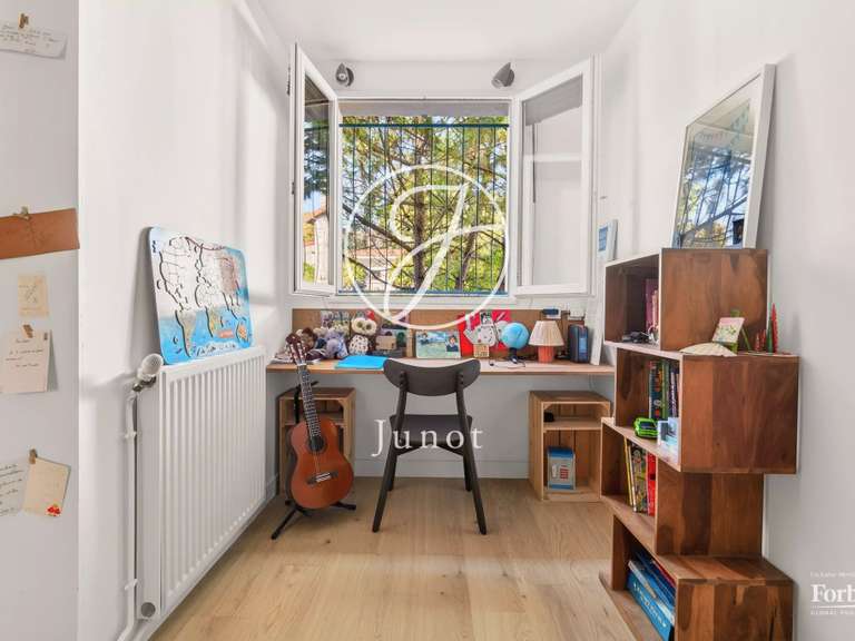 Maison Suresnes - 4 chambres - 210m²