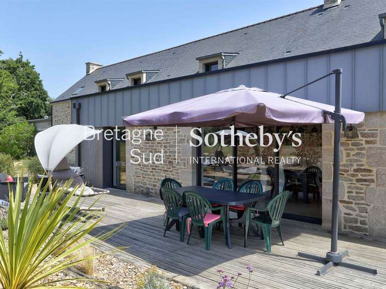 House Surzur - 5 bedrooms - 277m²