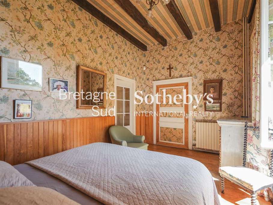 Maison Surzur