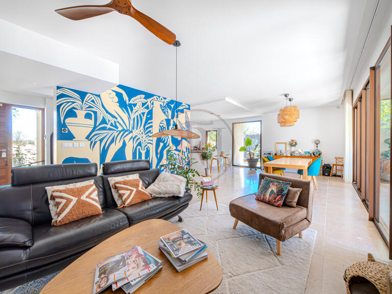 Maison Sussargues - 5 chambres - 200m²