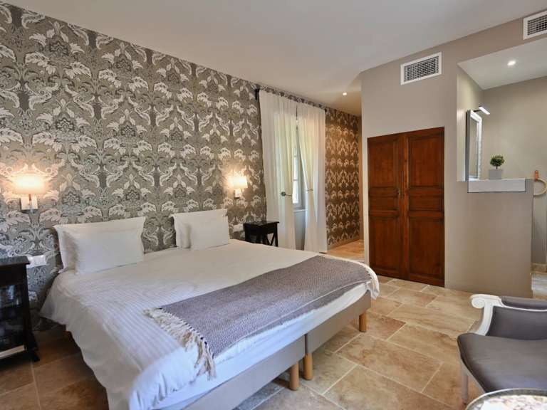 Château Suze-la-Rousse - 6 chambres - 733m²