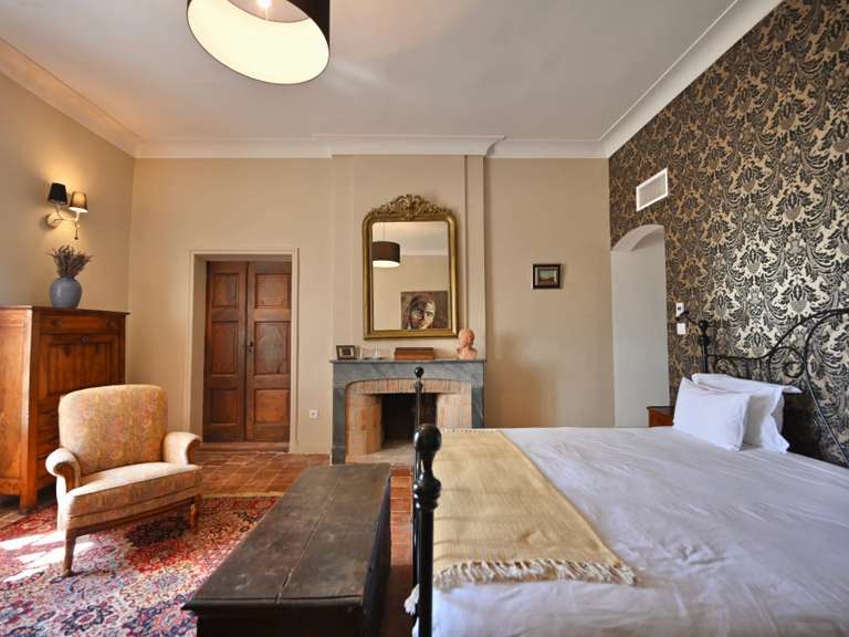 Château Suze-la-Rousse - 6 chambres - 733m²