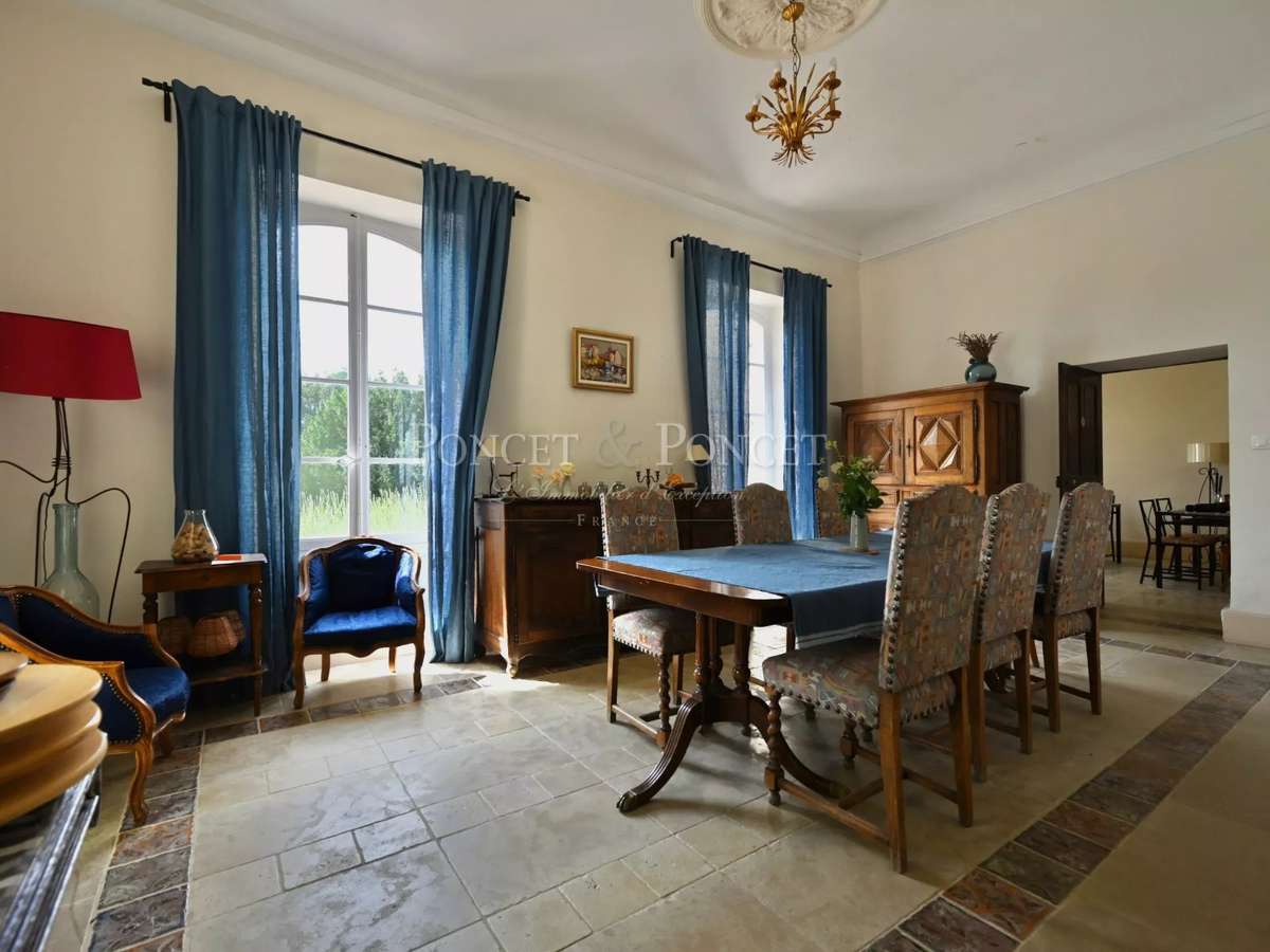 Château Suze-la-Rousse