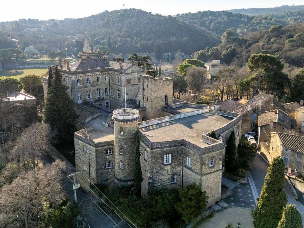 Château Suze-la-Rousse