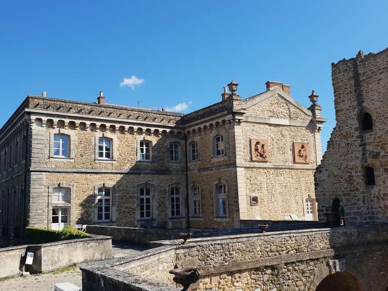 Château Suze-la-Rousse - 29 chambres - 3278m²