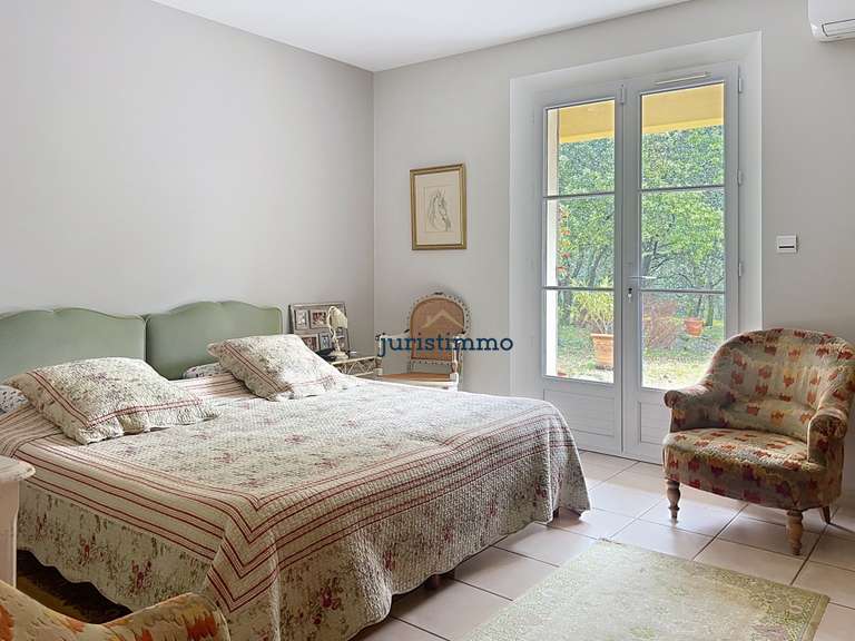 Maison Suze-la-Rousse - 3 chambres - 138m²