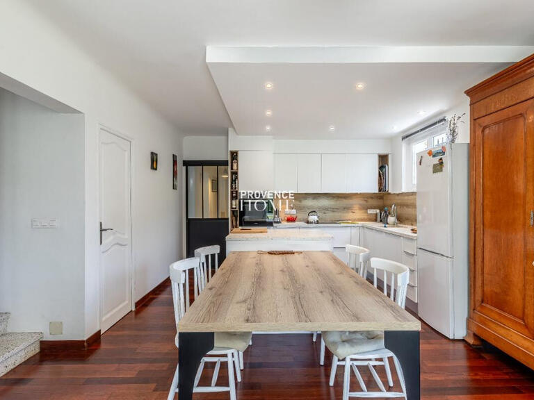 House Taillades - 5 bedrooms - 170m²