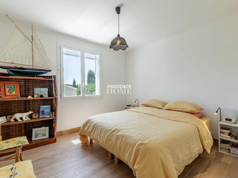 House Taillades - 5 bedrooms - 170m²