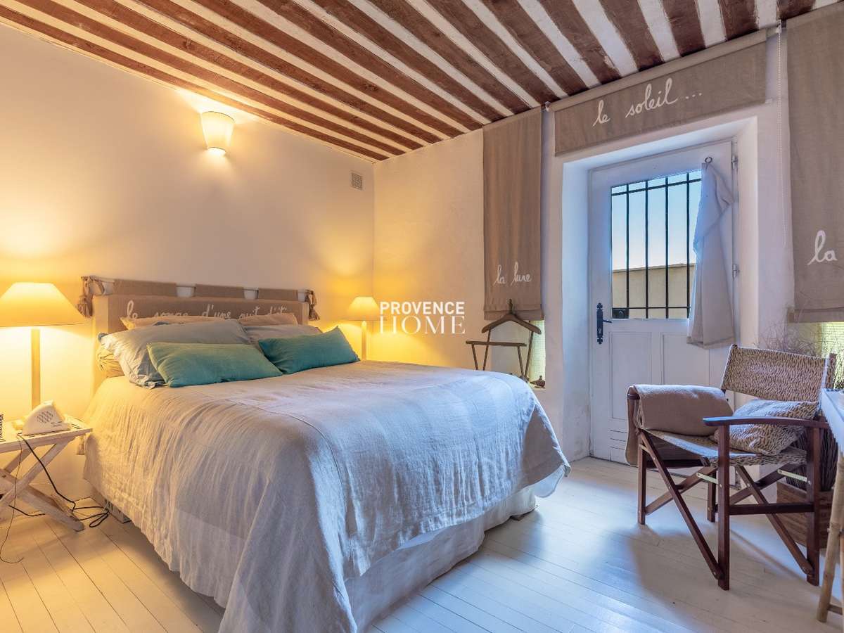Maison Taillades