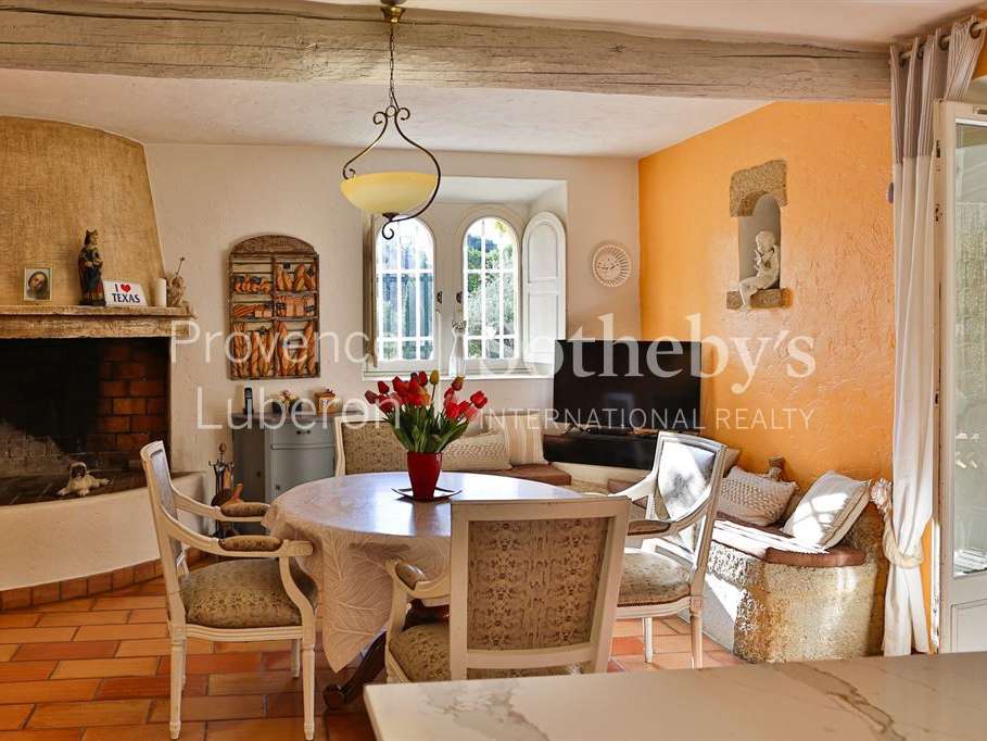 Maison Taillades