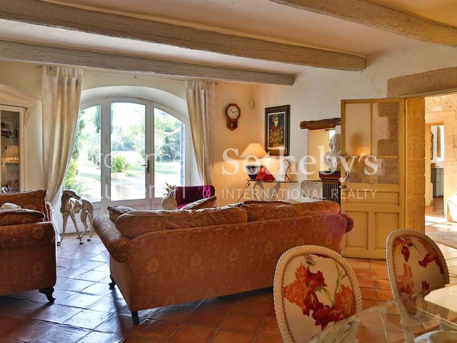 Maison Taillades