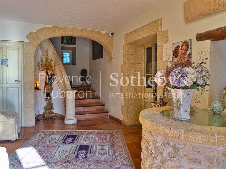 Maison Taillades - 4 chambres - 311m²
