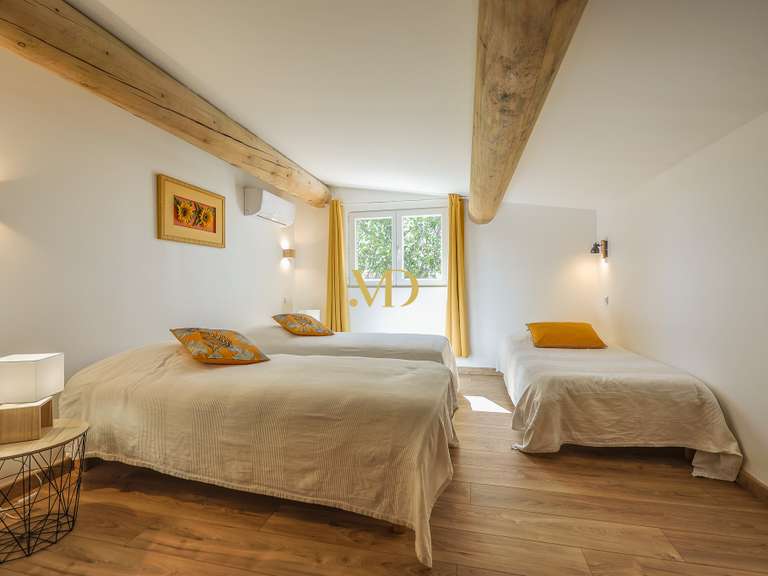 Maison Taillades - 13 chambres - 500m²