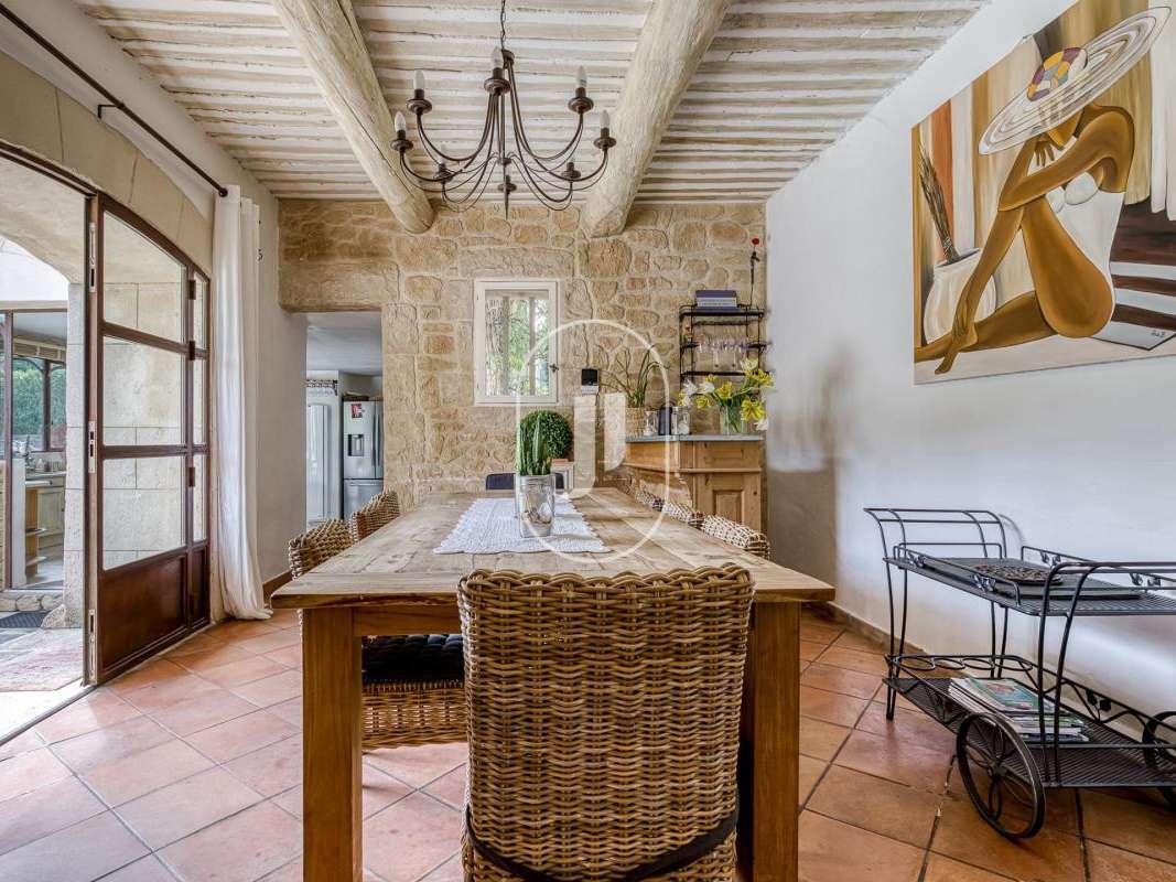 Maison Taillades