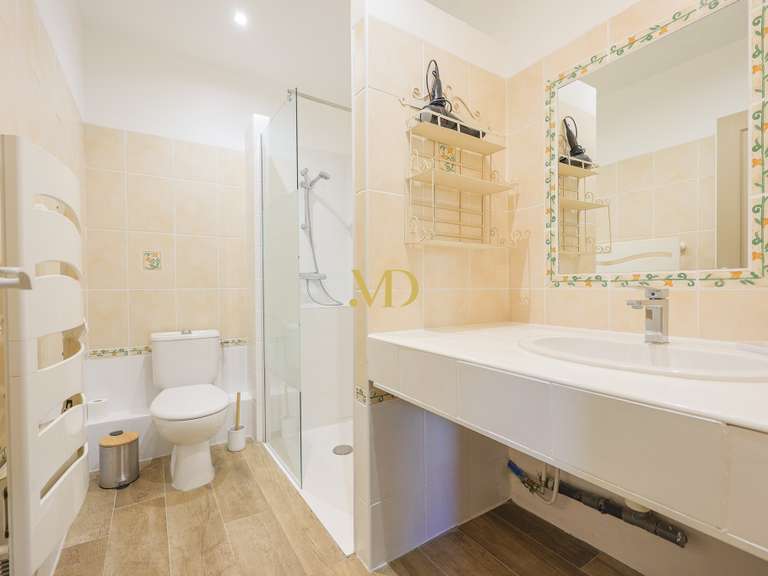 Maison Taillades - 13 chambres - 500m²